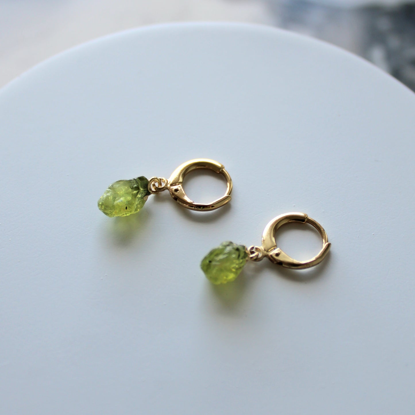 Raw Crystal Drop Huggies | Peridot