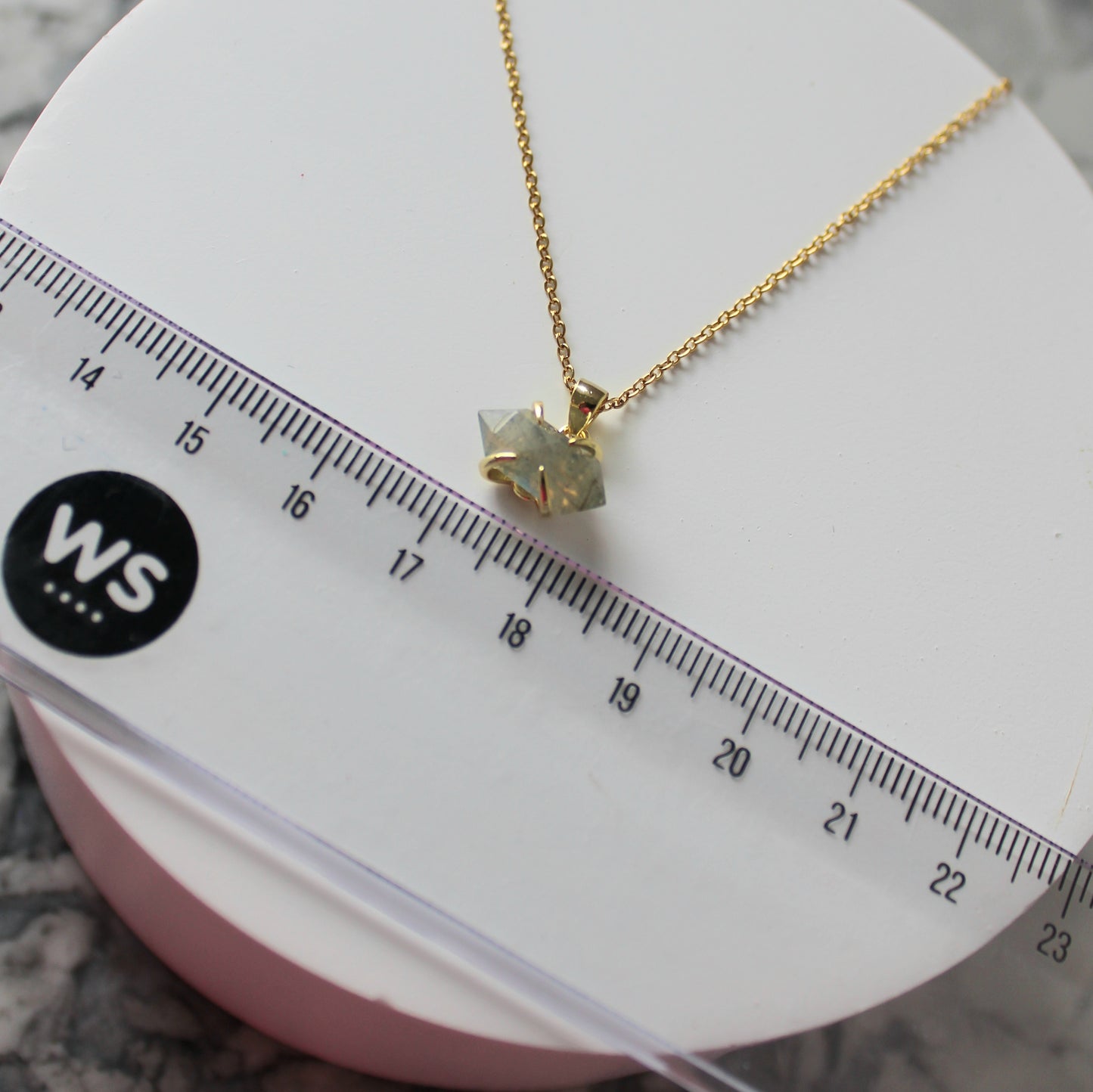 Crystal Point Claw Pendant & Chain | Labradorite