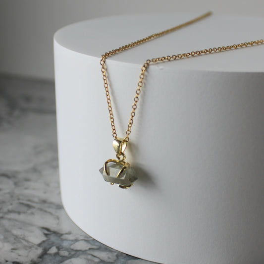 Crystal Point Claw Pendant & Chain | Labradorite