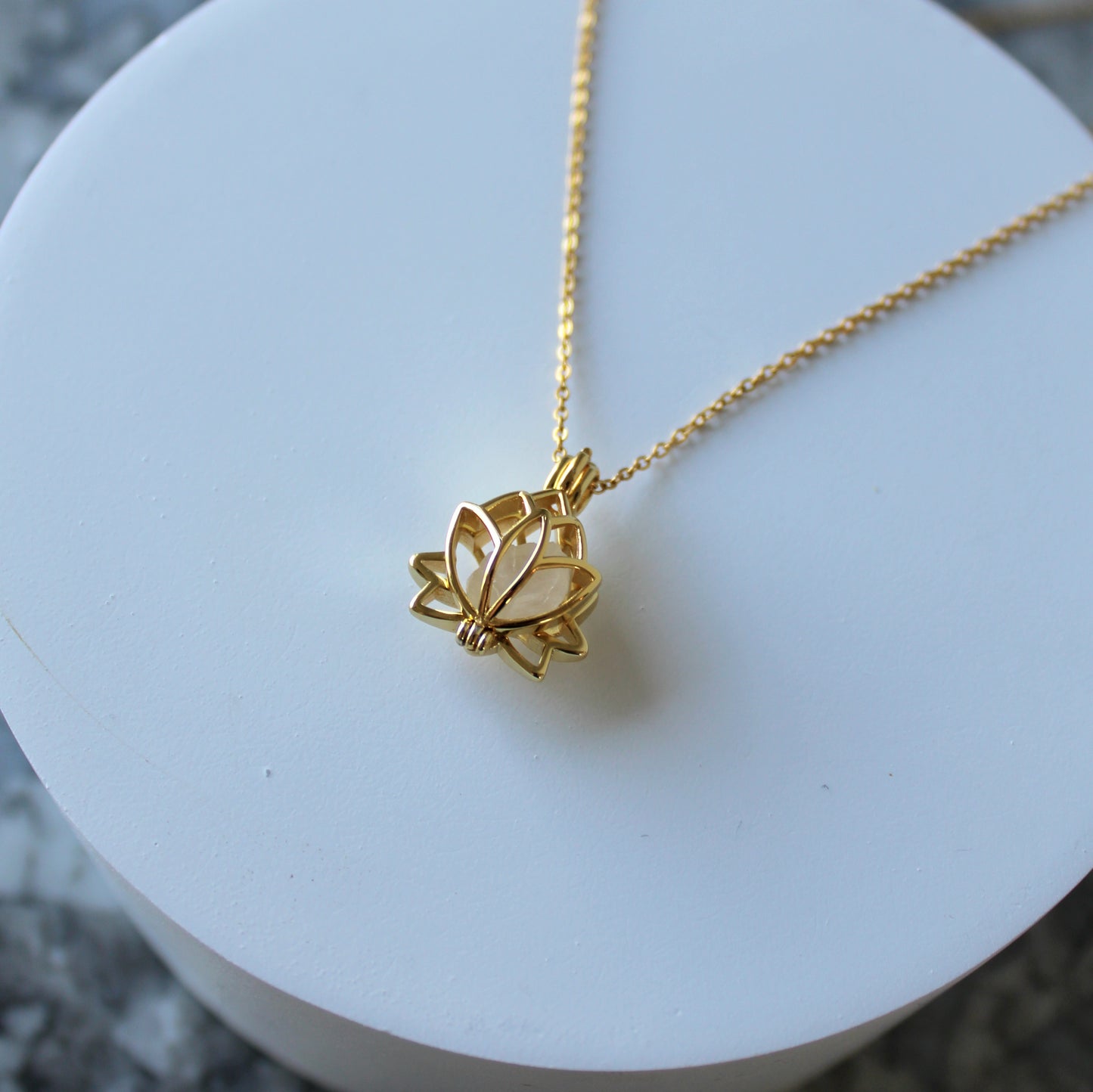 Lotus & Raw Crystal Pendant & Chain | Moonstone
