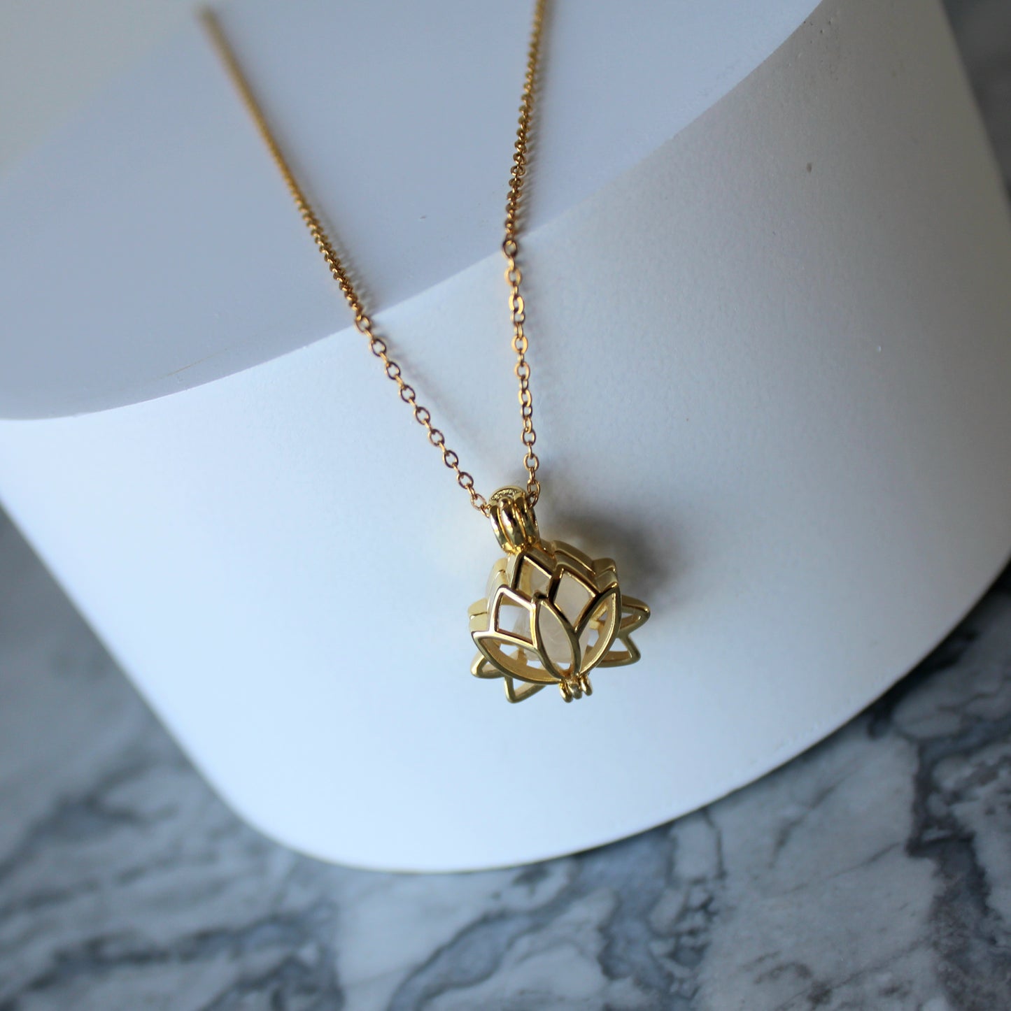 Lotus & Raw Crystal Pendant & Chain | Moonstone
