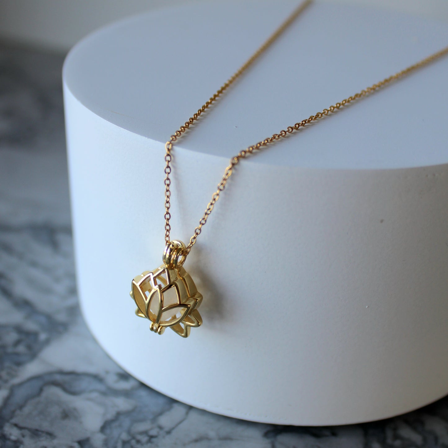 Lotus & Raw Crystal Pendant & Chain | Moonstone