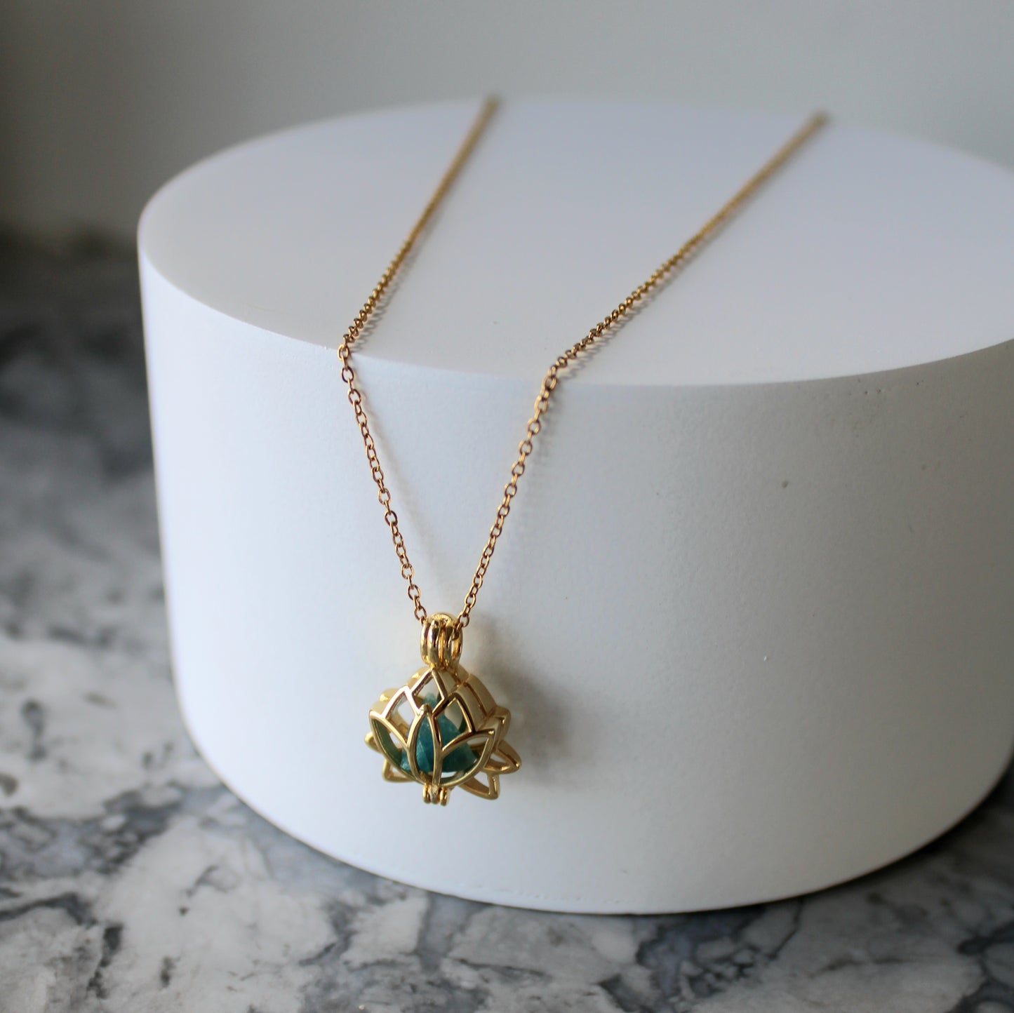 Lotus & Raw Crystal Pendant & Chain | Apatite
