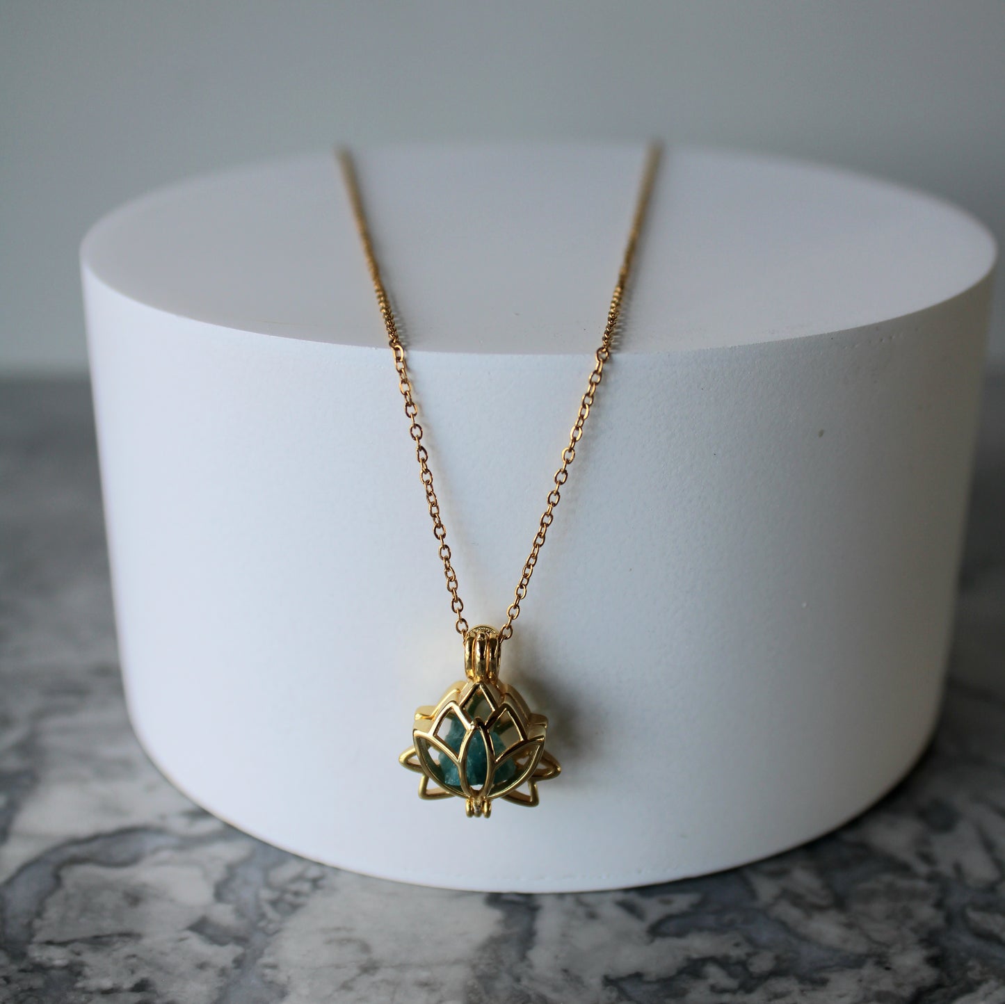 Lotus & Raw Crystal Pendant & Chain | Apatite