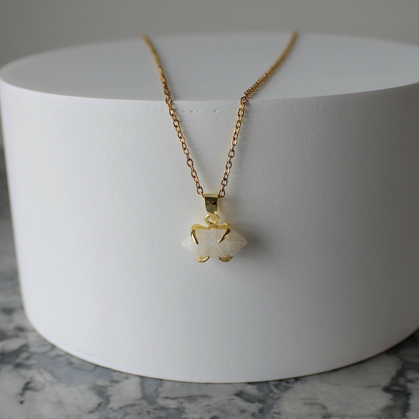 Crystal Point Claw Pendant & Chain | Moonstone